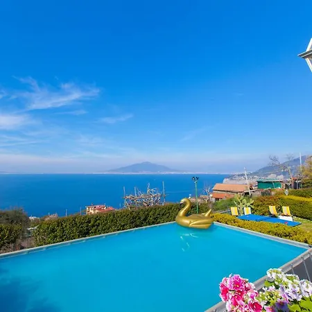 Estate4home - Luisa Play&pool 别墅 *