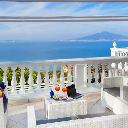 Estate4home - Luisa Play&pool Sant'Agata sui due Golfi