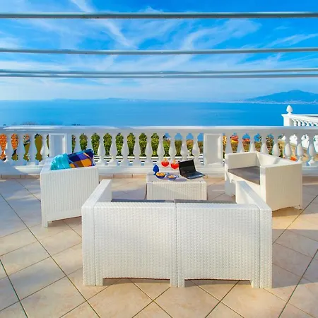 Estate4home - Luisa Play&pool Villa *